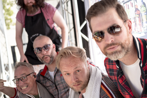 Portraitbild der Bandmitglieder von Kai hat frei